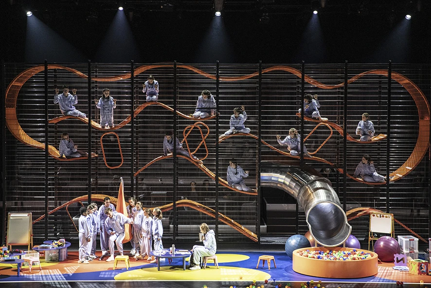 (c) Jean-Louis Fernandez