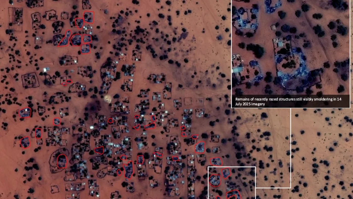 Des images satellites prises le 14 juillet montrent des traces thermiques (surlignées en rouge) et des bâtiments rasés à Shaq al-Noum (Images satellites © 2025 Maxar Technologies. Analyse réalisée par Yale HRL)