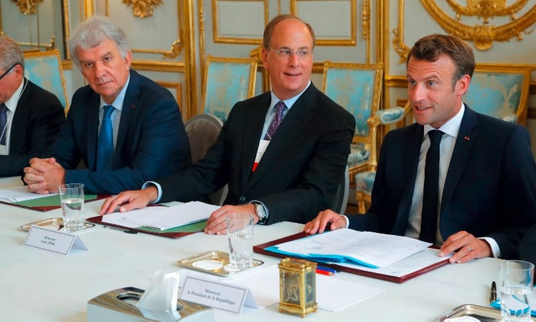 24 septembre dernier à New-York, juillet 2019, l’Élysée, Paris. Un fidèle.