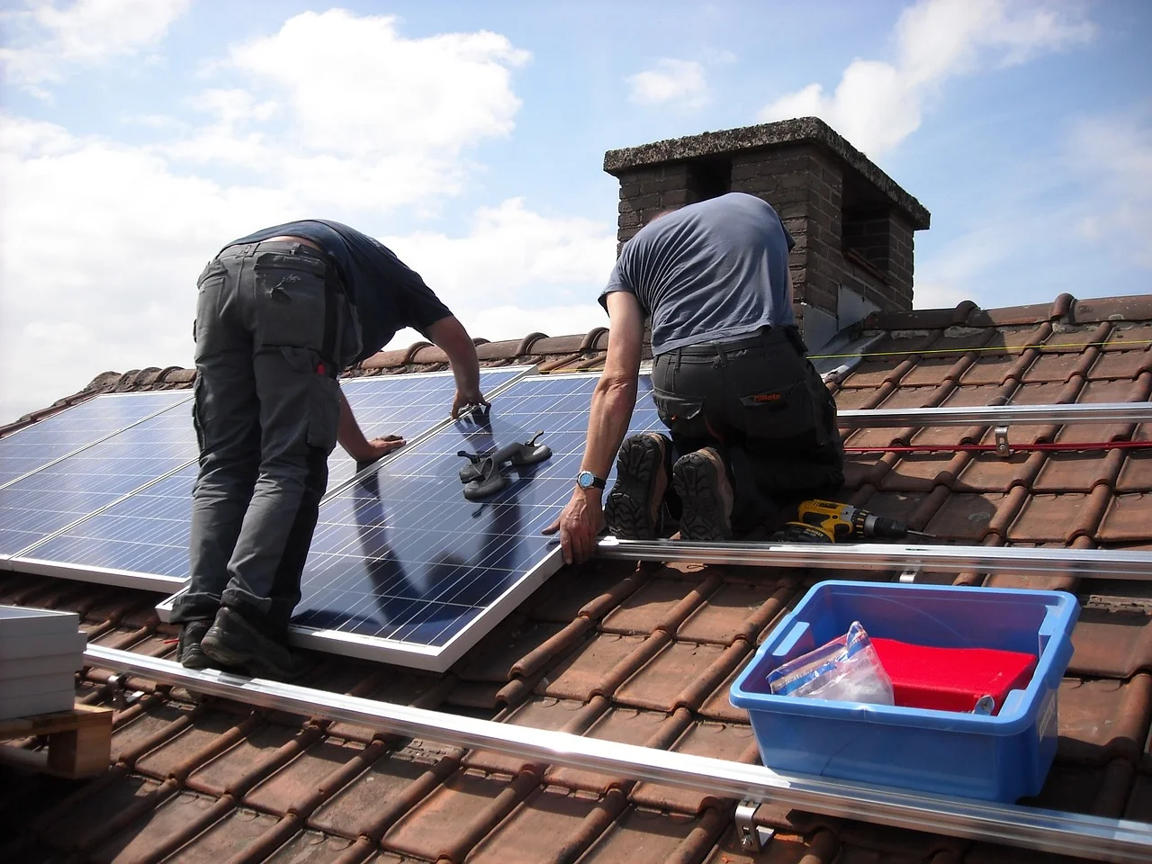 arnaques-installation-panneaux-solaires