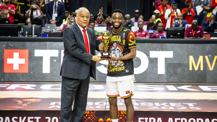 Childe Dundao élu MVP de l'AfroBasket 2025 et dans le cinq majeur du tournoi