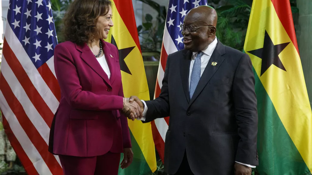 La vice-présidente américaine Kamala Harris et le président ghanéen Nana Akufo-Addo à Accra, au Ghana, le 27 mars 2023 - Copyright © africanews Misper Apawu/Misper Apawu