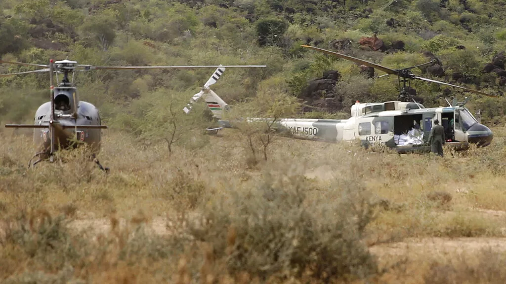 Des hélicoptères des forces de défense du Kenya