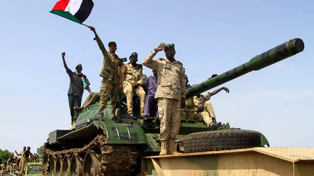 Les forces armées soudanaises marquent la Journée de l’armée dans l’État de Gedaref, près de la frontière avec l’Éthiopie, le 14 août 2023 - Copyright © africanews - AFP