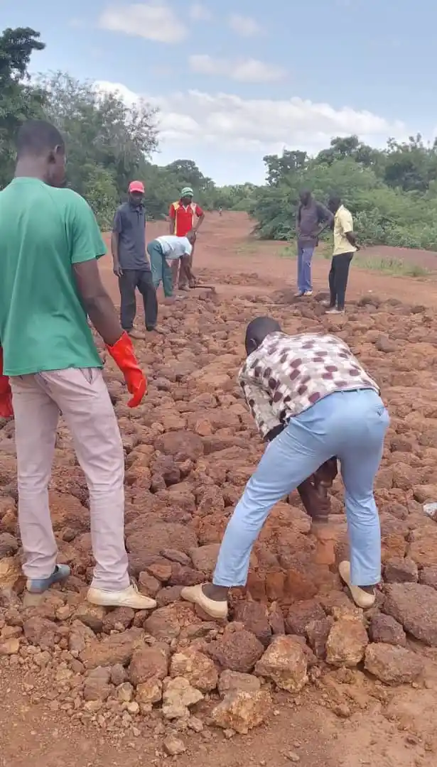 Réhabilitation de la portion dégradée de la route régionale n°23 traversant le village de Famberla (Photo AIB)